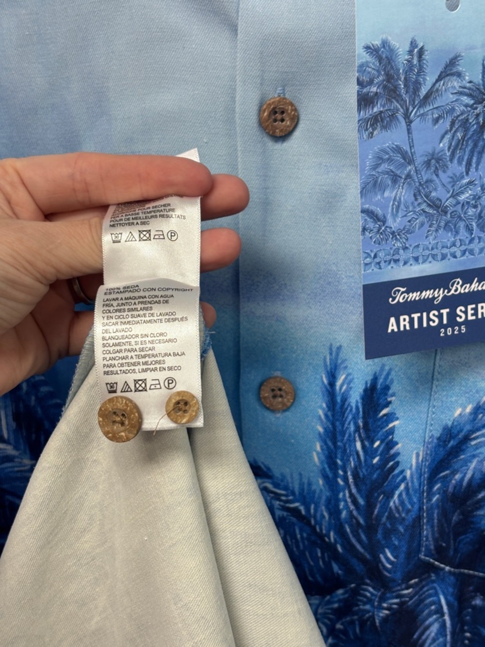 NWT Tommy Bahama Blue Gradient Palm-Print Button-Down Short Sleeve Shirt - Picture 10 of 12